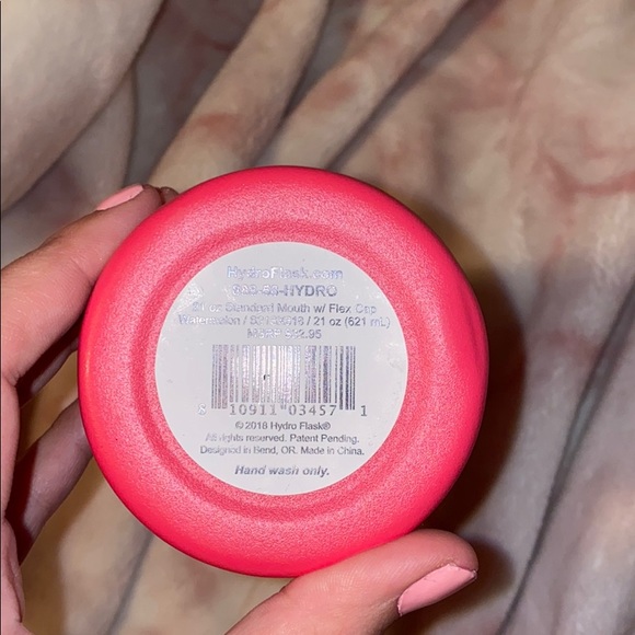 Pink Hydro Flask - Picture 5 of 10